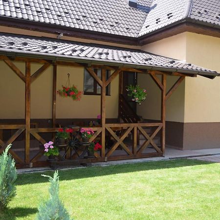 Casa Pricas Vila Moieciu de Jos Exterior foto