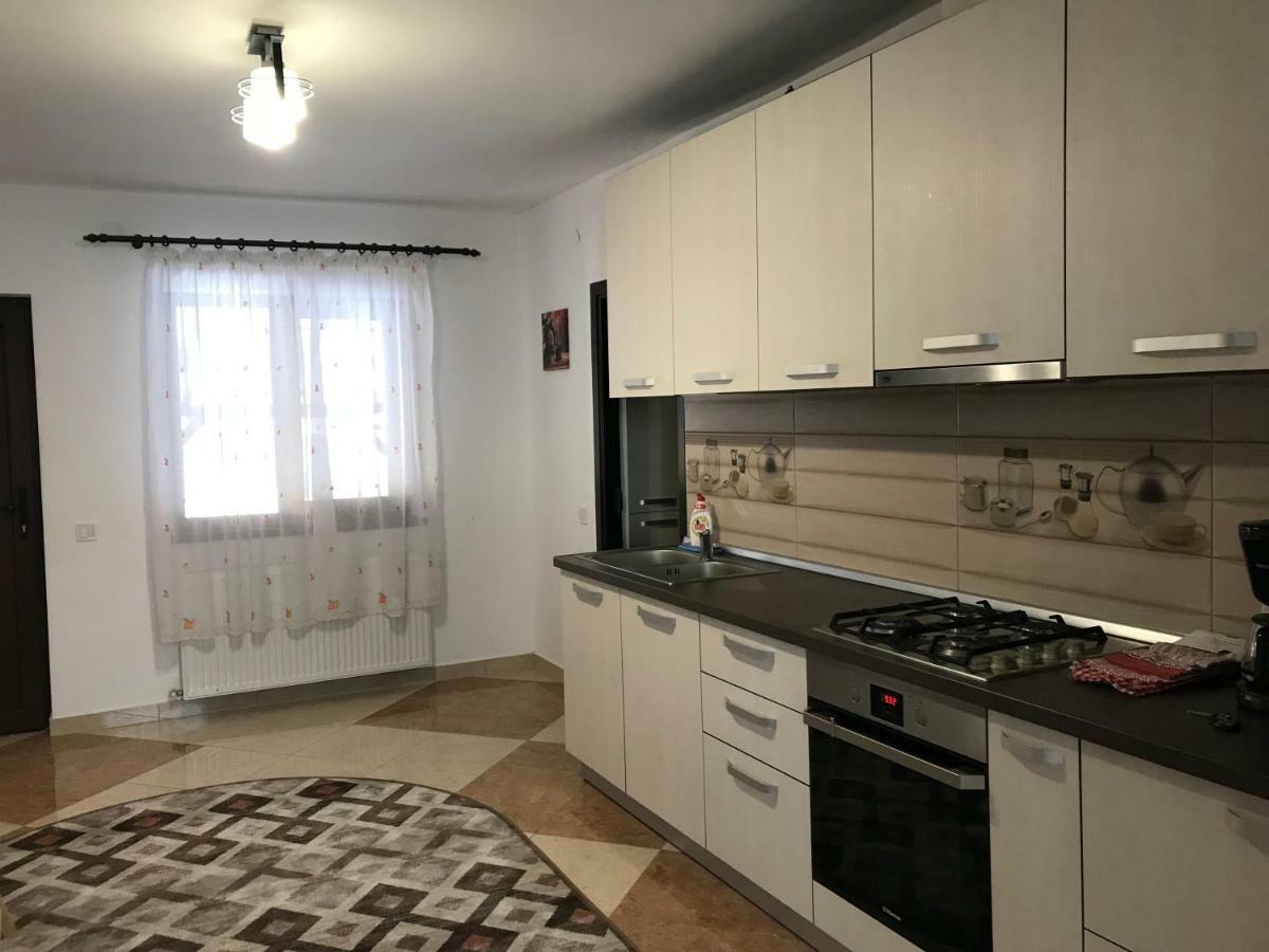 Casa Pricas Vila Moieciu de Jos Exterior foto