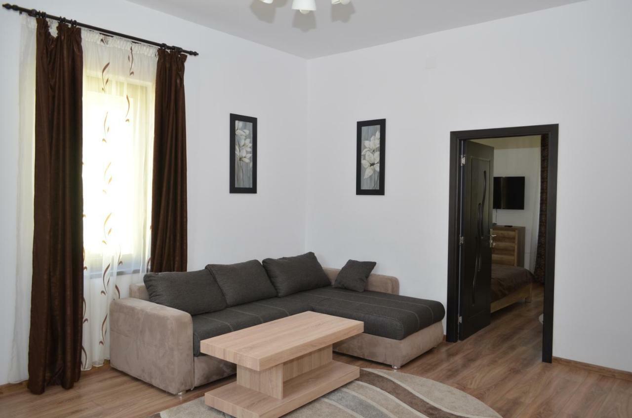 Casa Pricas Vila Moieciu de Jos Exterior foto